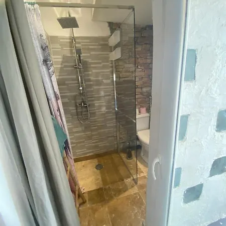 Apartment 20 M2 Meuble A 50 M De La Gare