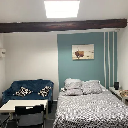 20 M2 Meuble A 50 M De La Gare Apartment