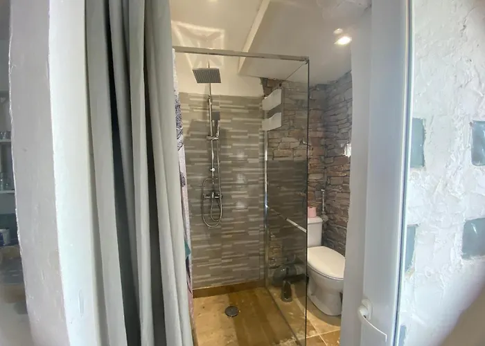 20 M2 Meuble A 50 M De La Gare *